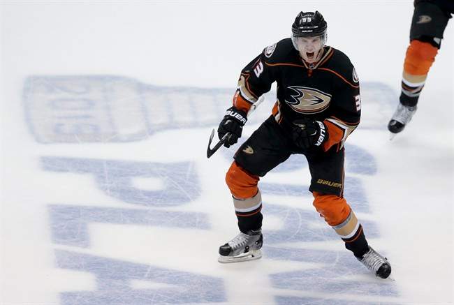 Jets blow another lead lose Game 2 to Ducks