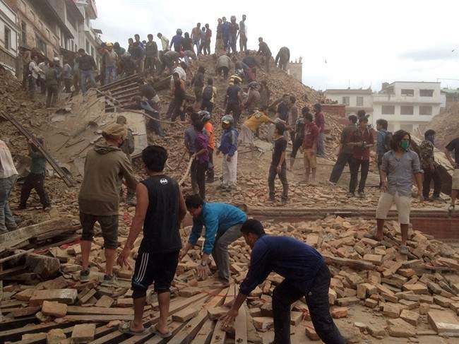 IN PHOTOS: Powerful images from the Nepal earthquake - image