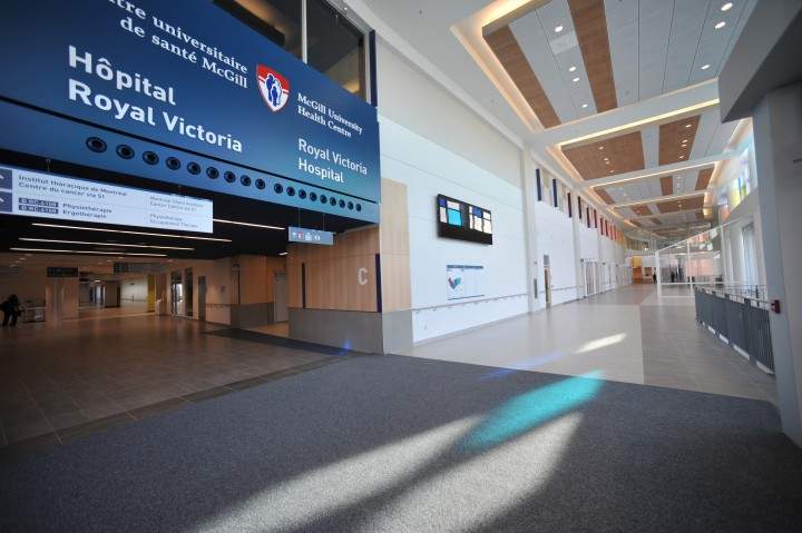 Royal Victoria Hospital entrance and galleria