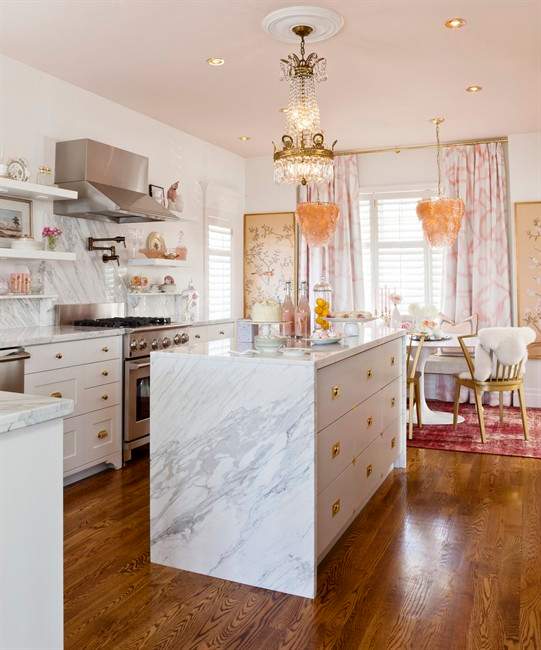Ask a Designer decorating with spring pastels