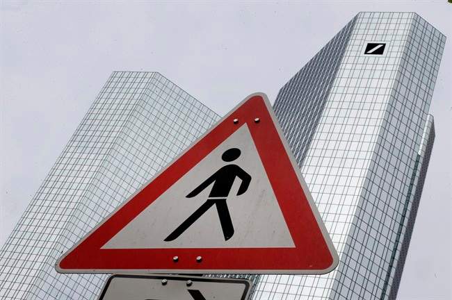 A sign indicating a pedestrian crosswalk.