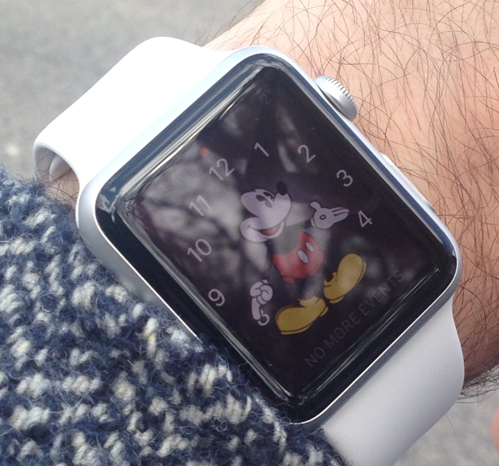 Canadian customers finally getting their hands on the Apple Watch - image