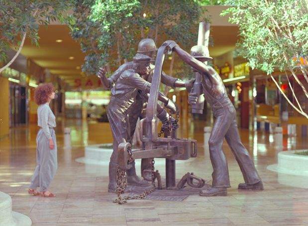The “Running In,” the sculpture in Phase II of West Edmonton Mall.