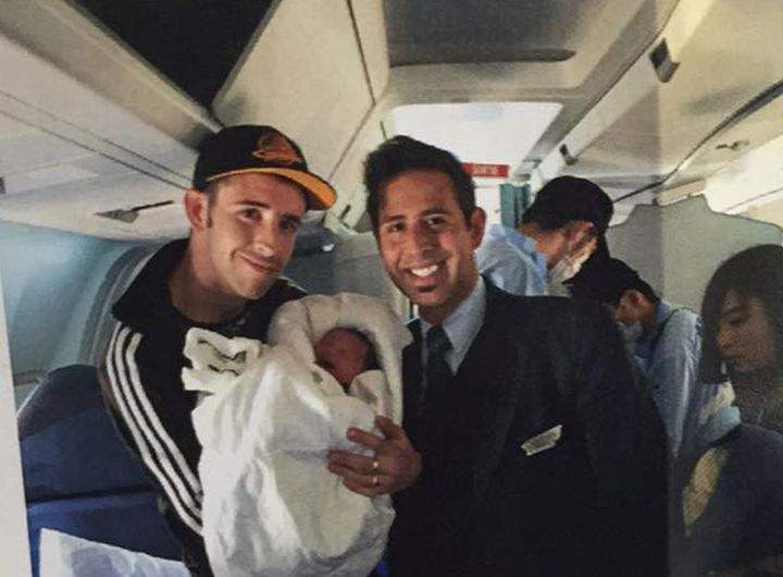 Baby Chloe born on flight to Japan