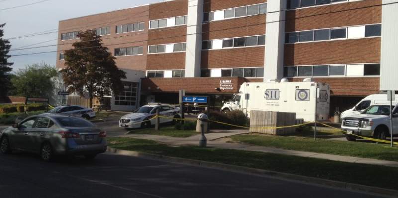 The scene outside the Guelph General Hospital following a fatal police shooting. (Dave Piedra/Global News)