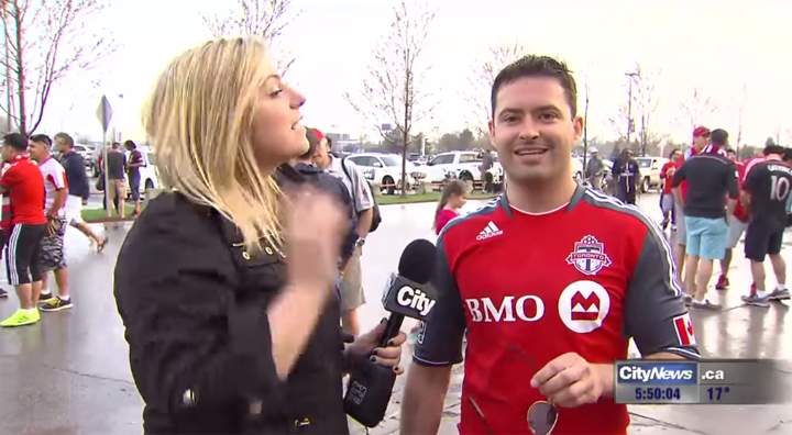 A screenshot from the news report where Shauna Hunt confronted a man who said he was going to yell FHRITP