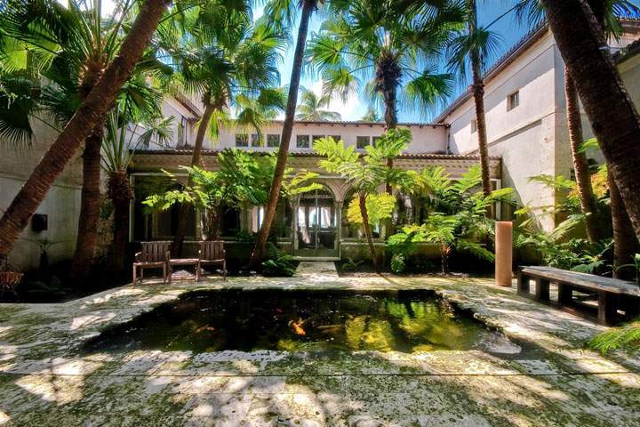 Phil Collins buys former Miami Beach home of Jennifer Lopez - image