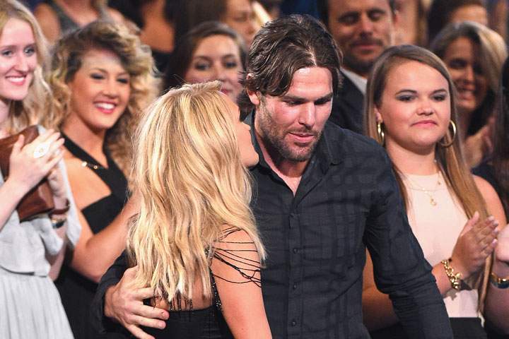 Carrie Underwood, pictured with her Canadian husband Mike Fisher at the CMT Awards on June 10, 2015.