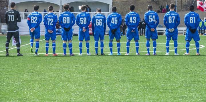 Louis Béland-Goyette with his team, FC Montreal.