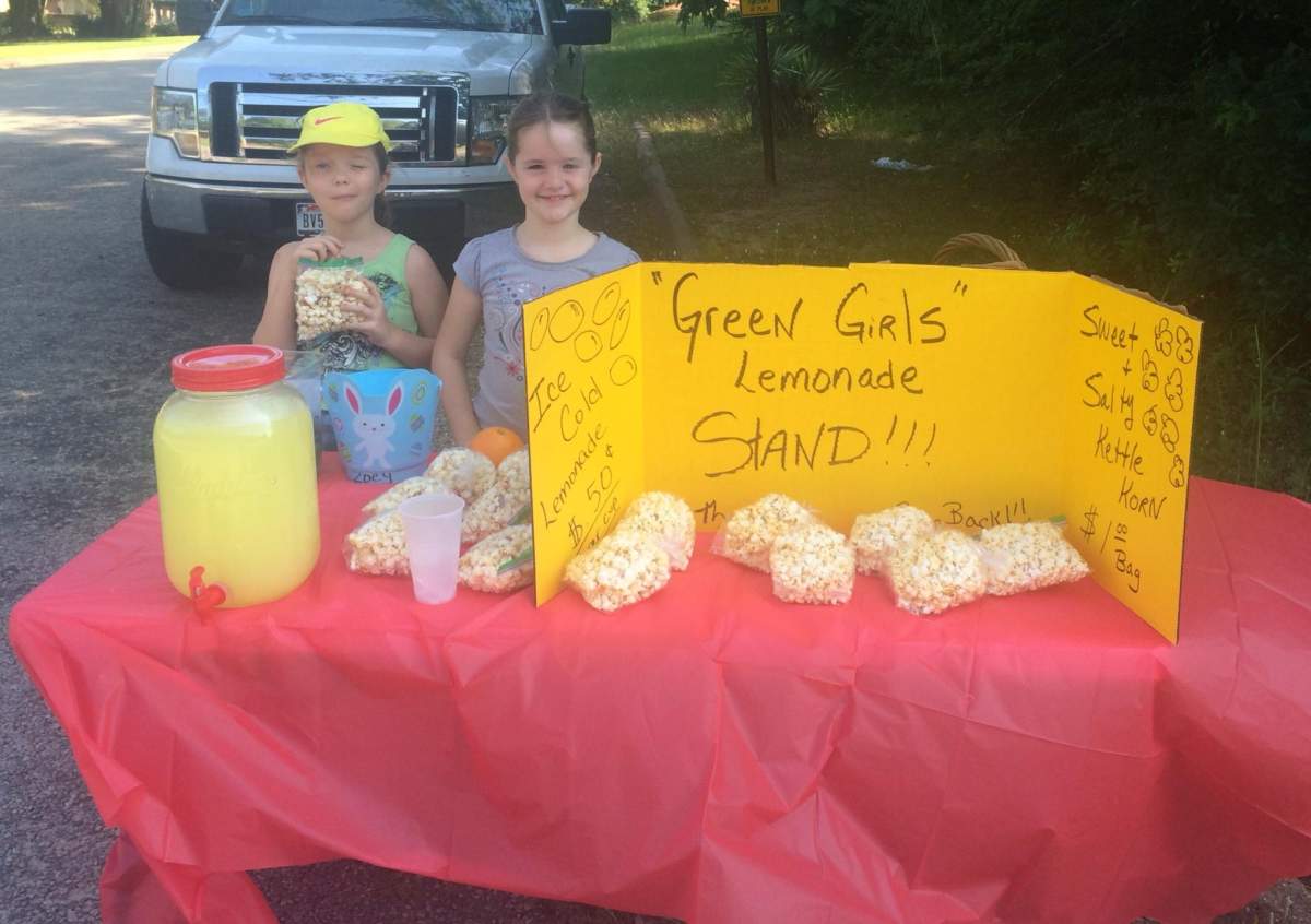 Sisters Andria and Zoey Green started a lemonade stand to raise money to get their dad a Father’s Day gift.