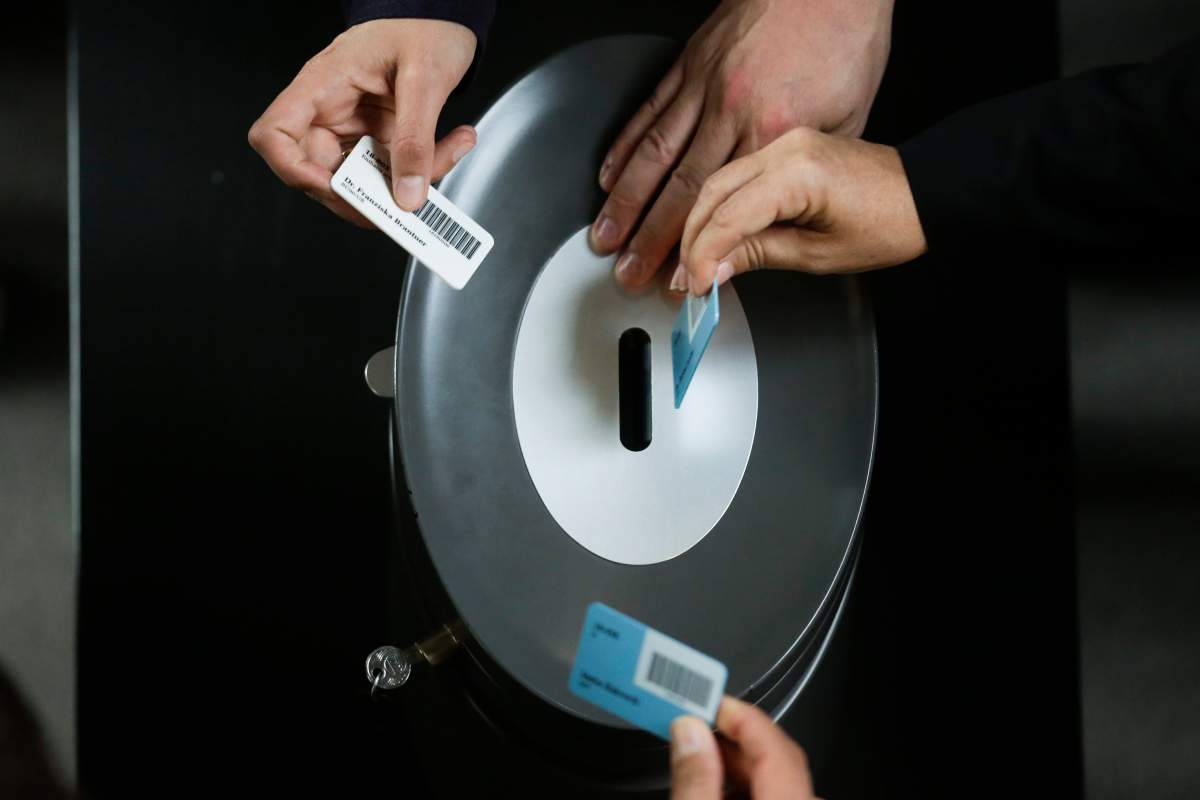 German lawmakers are voting on a third bailout package for Greece during a special session of the parliament Bundestag in Berlin, Germany, Friday, July 17, 2015. 