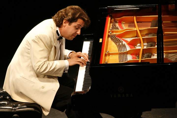 World-renowned pianist Alain Lefèvre is the festival’s ambassador.