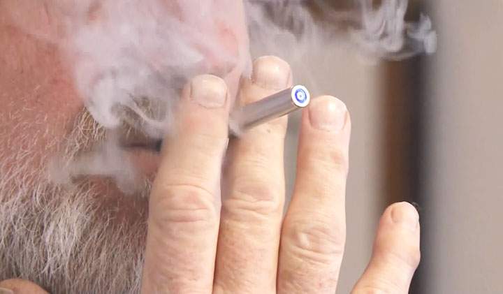 City of Saskatoon planning committee reviewing report from administration recommending a policy change that would ban e-cigarettes on city-owned property.