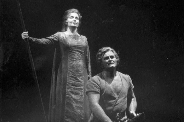 Jon Vickers, right, pictured with Roberta Knie in 1976.