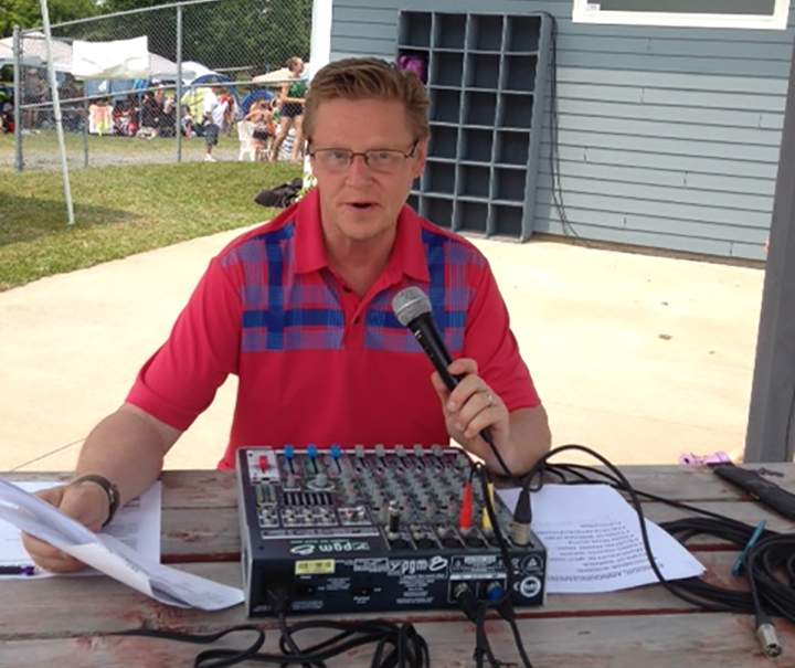 Global News staff share their favourite summer activities - image