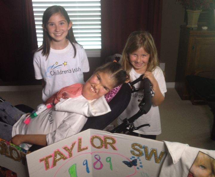 Taylor4Ashley