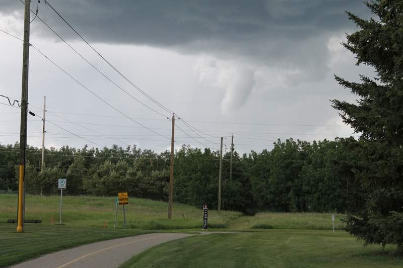 Photo of the funnel cloud spotted west of Oakridge.