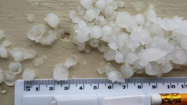 Stampede gets its usual cool down from mother nature with thunderstorm - image