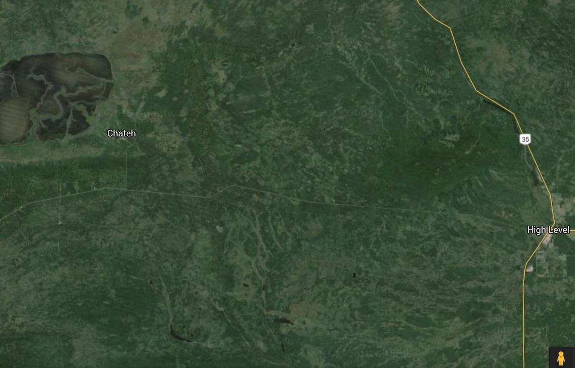 Officials are responding to a pipeline spill of approximately 100,000 litres - or 100 cubed metres - of emulsion near Chateh, Alberta.