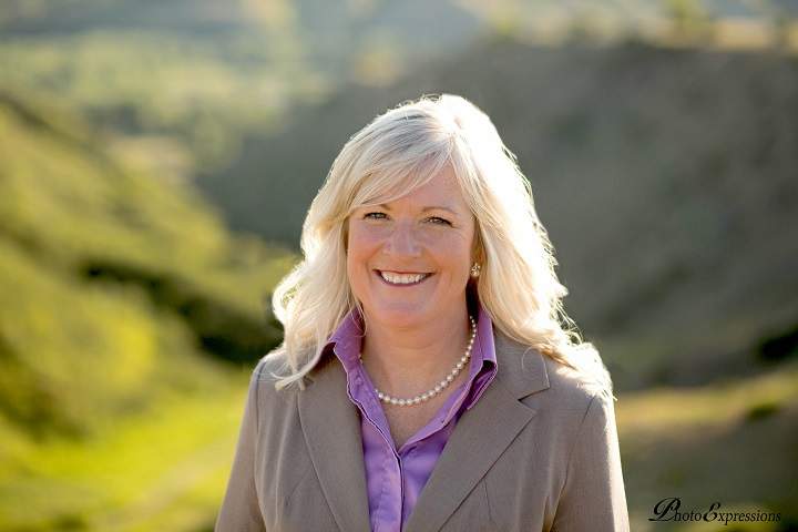 Cheryl Meheden is running for the NDP in the 2015 Federal Election.