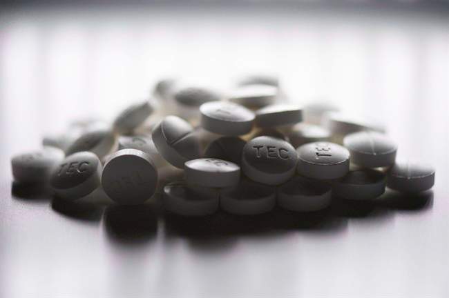 Prescription pills containing oxycodone and acetaminophen.