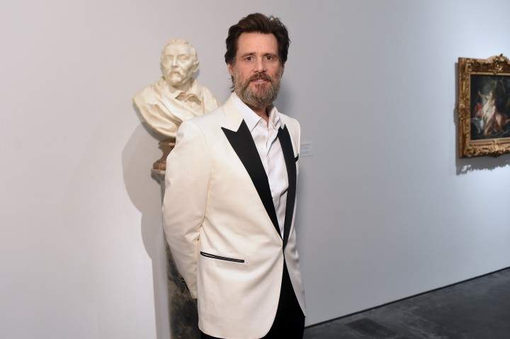 Funny man Jim Carrey writes with his left hand.