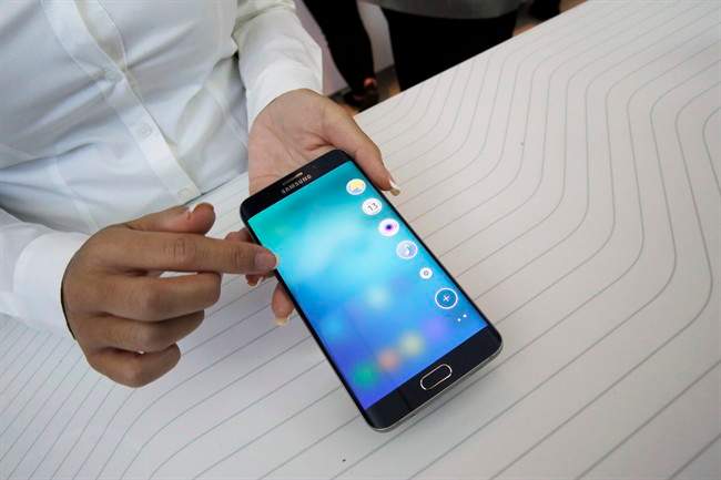 Samsung warns of tough year ahead after 4Q profit sinks - image