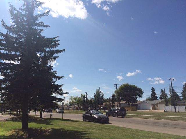 AHS lifts air quality advisory in Edmonton, Tuesday, Sept. 1, 2015. 
