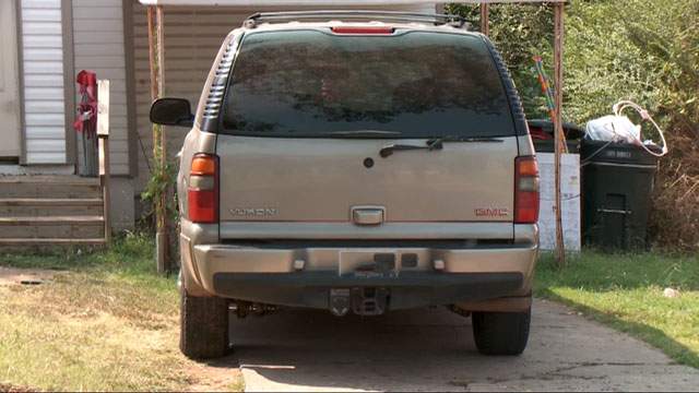 Baby dies after being left in hot car: hear the Oklahoma mother’s frantic 911 call - image
