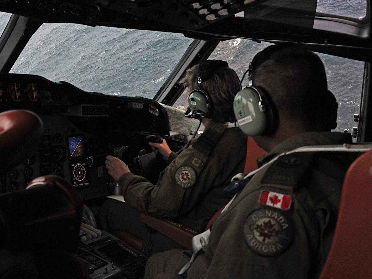 Captain Mary Cameron-Kelly, 405 Squadron Aurora Crew Commander, flying a search pattern south-east of Iqaluit to locate survivors of a sinking fishing vessel on 21 Sept 2015.