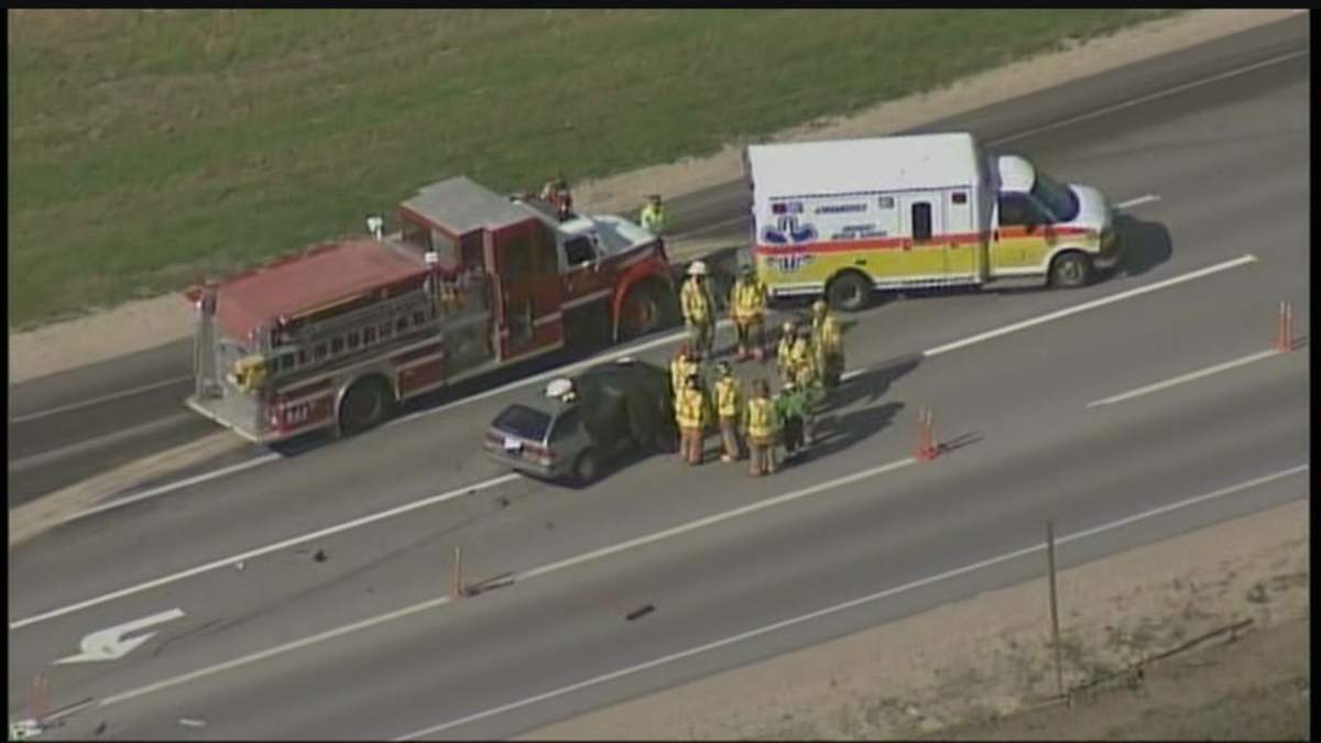 In this file photo, emergency crews attend the scene of a crash near Ste. Anne, Manitoba. The province is on track to see a record number of "serious injuries" reported to MPI in 2020.