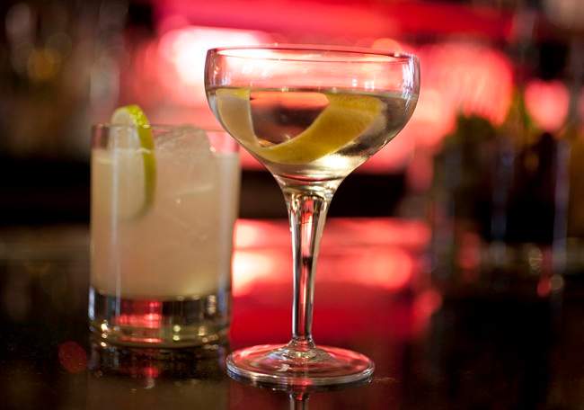 Should pregnant women abstain from alcohol? New research has once again reignited the debate. 