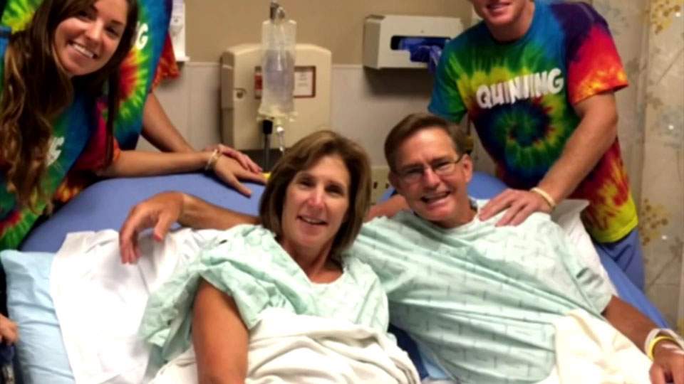 Oklahoma man uses backward half-court shot talent to raise kidney donation awareness - image