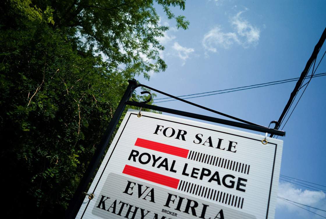 On a per capita basis, household net worth has advanced to $243,800, Statistics Canada said.