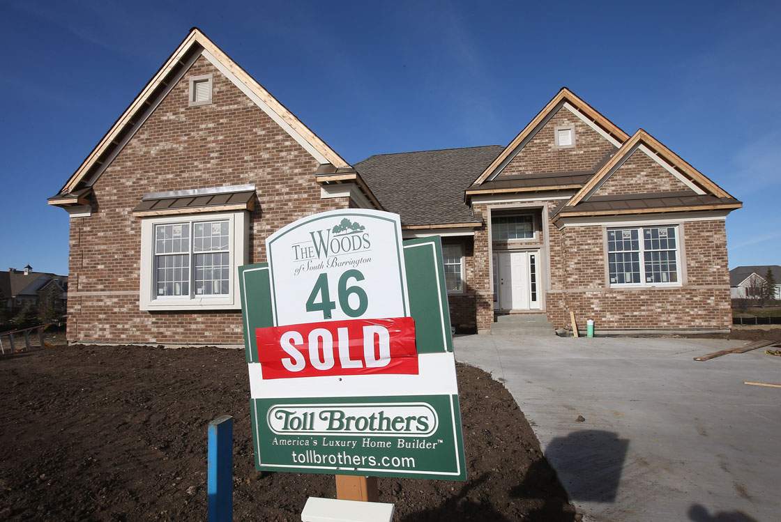 Volatility on the global stock markets is expected to lead to an influx of international buyers looking to snatch up top-tier Canadian homes.