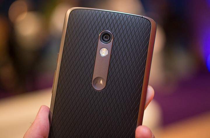 The Motorola Moto X Play well made and featured
