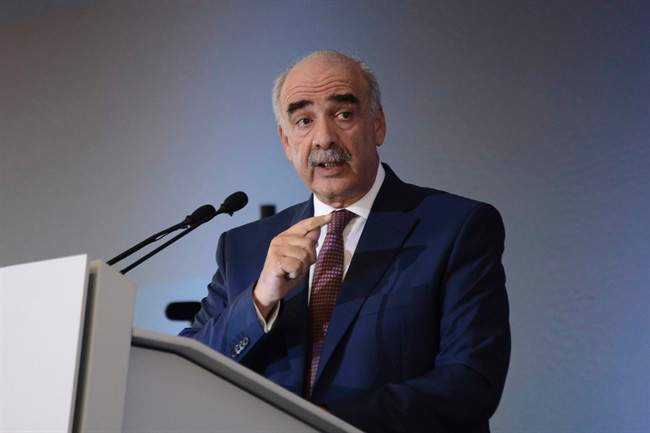 Vangelis Meimarakis, leader of conservative New Democracy party, delivers a pre-election speech in the northern Greek city of Thessaloniki, Greece, Saturday, Sept. 12, 2015.