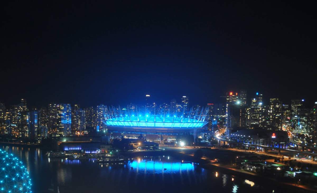 BC Place was glowing teal this Sunday to light the way for the "2nd Annual Lantern Walk of Awareness.” October 7 marks the International Awareness of Trigeminal Neuralgia Awareness Day. 