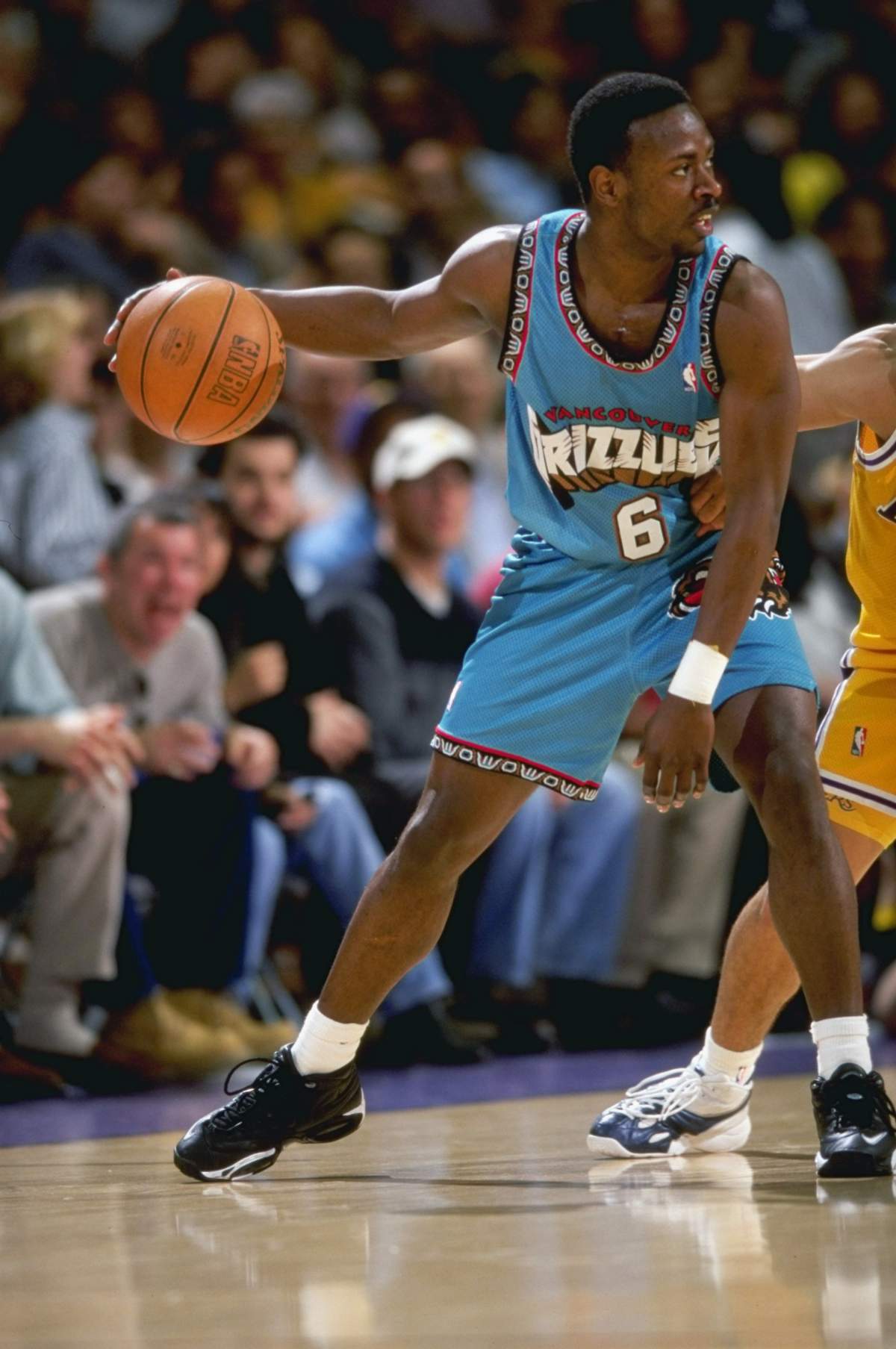 37. DeJuan Wheat (46 games, 1998-1999): A second round pick of the Los Angeles Lakers in 1997, Wheat signed on with the Grizzlies in 1998 following a year with the Timberwolves.