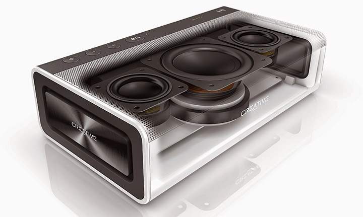 Sound Blaster Roar inside view of Bluetooth do-it-all speaker with power to spare