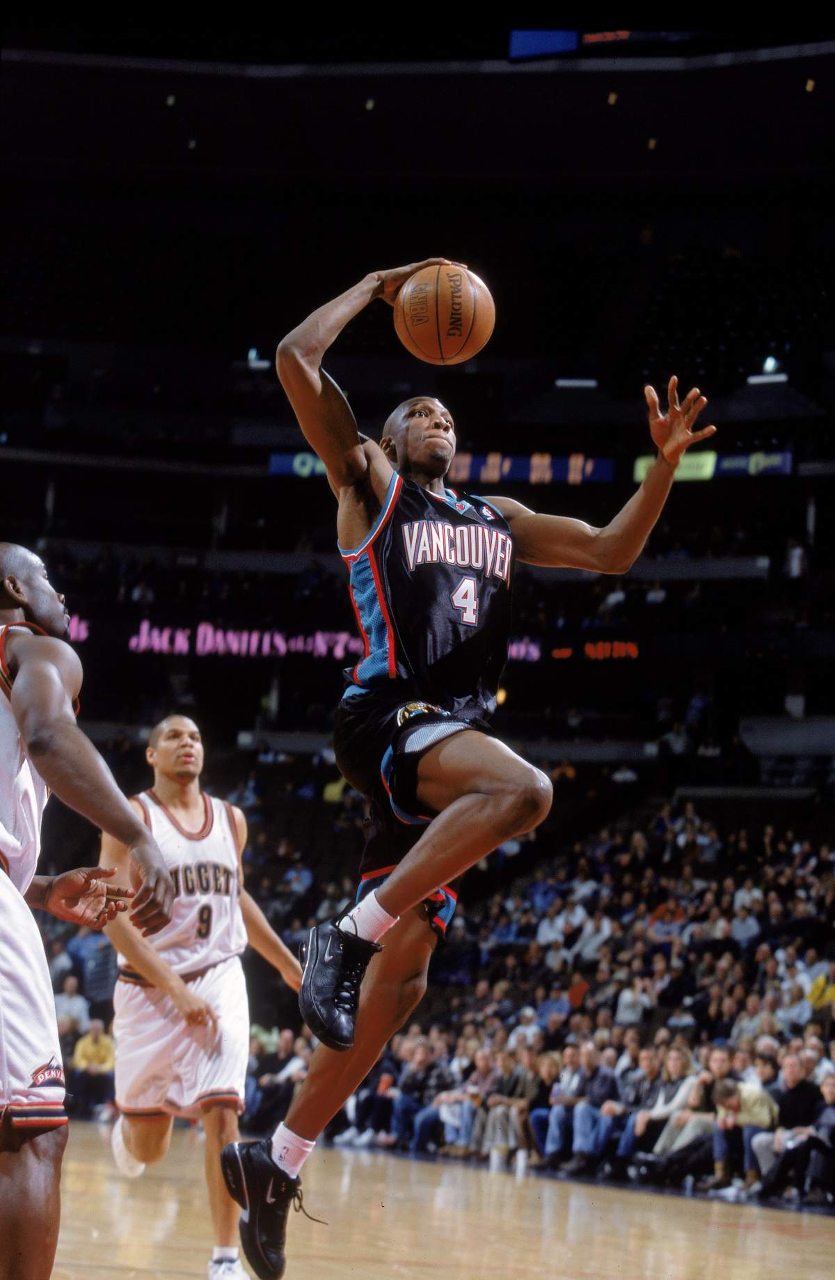27. Stromile Swift (80 games, 2000-2001): Drafted second overall in the 2000 NBA Draft, Swift was the last player from Vancouver to remain a Grizzlie, playing several seasons in Memphis as a defence-first forward before being traded to to the New Jersey Nets in 2008.