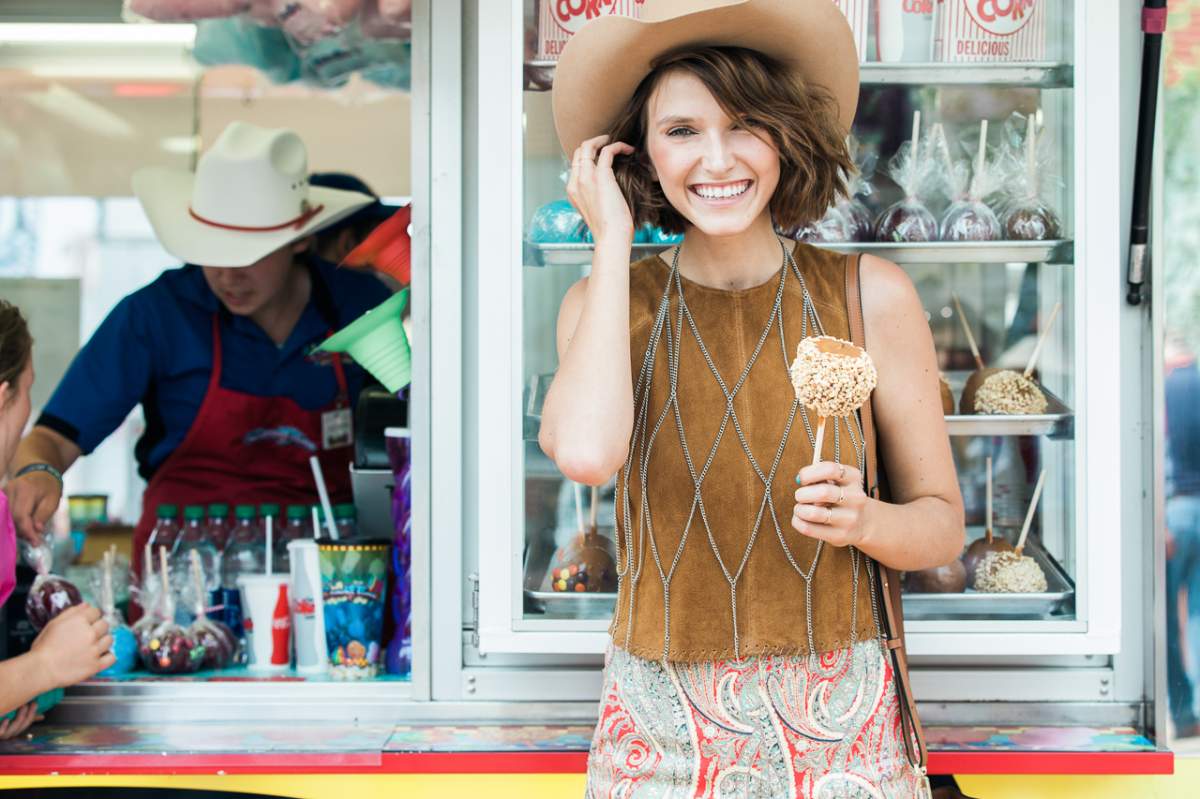 Ania Boniecka is a trailblazer in the Canadian blogosphere. With her tips, you might also be able to turn what you post on social media into a career.
