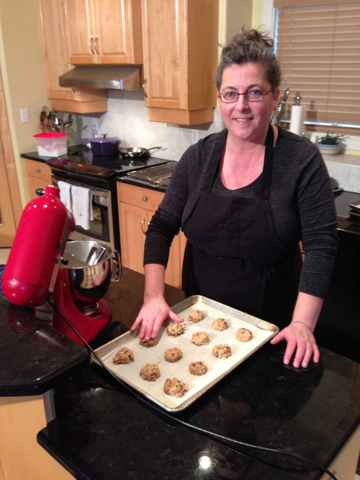 Edmontonians stepping up to donate thousands of Christmas treats to abuse victims - image