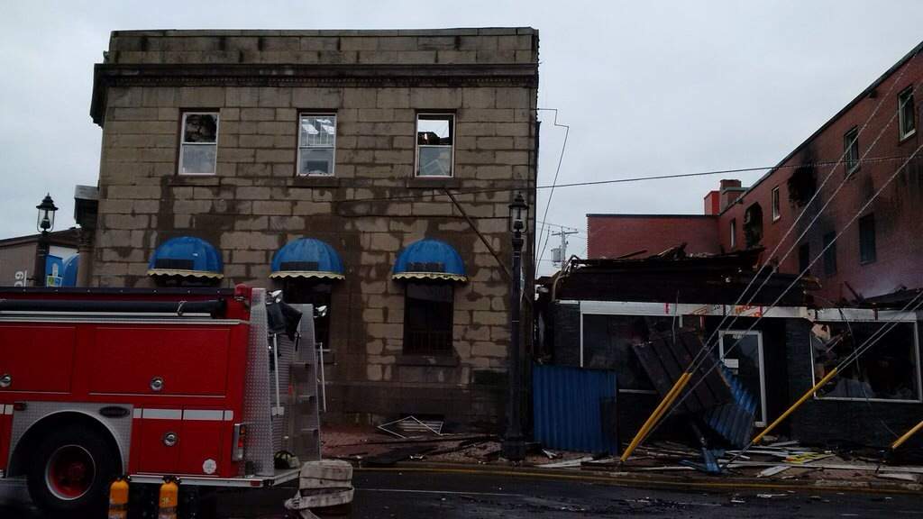 Four buildings were destroyed or badly damaged in Bathurst overnight when a fire broke out around midnight.