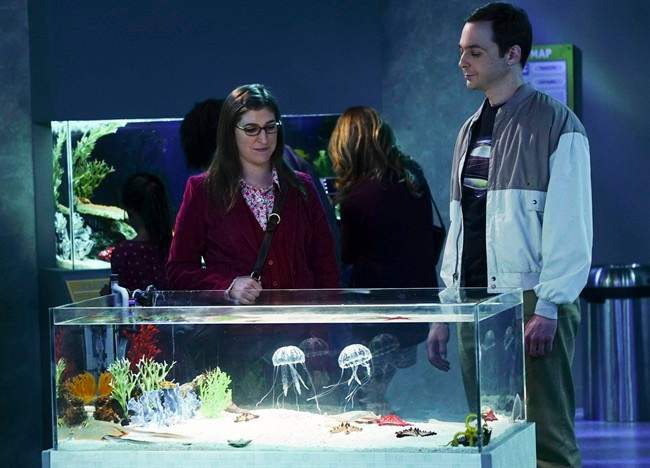 This photo provided by CBS shows Jim Parsons, right, as Sheldon and Mayim Bialik, left, as Amy in a scene from the television series ‘The Big Bang Theory,’ which airs on the CBS Television Network.