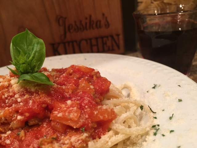 Jessika LeBlanc Alleruzzos company is all about serving fresh and healthy home cooked meals at a schedule that fits her clients’ needs.