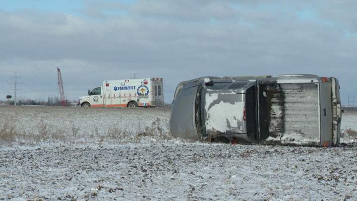 Wintry weather wreaks havoc on Saskatoon roadways - image
