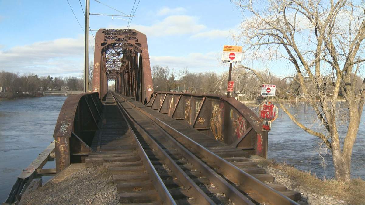 New warning signs now appear on the bridge where Kevin was injured in August 2015. But Phil Bolusi believes there should be signs on both sides of the bridge.
