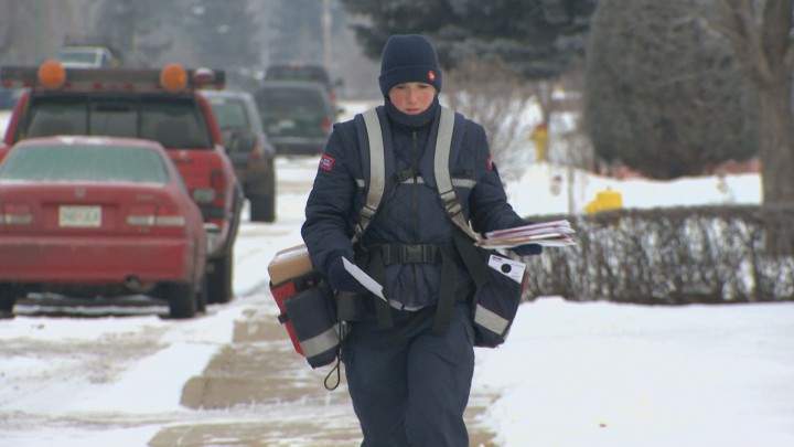Christmas crunch time for Canada Post letter carriers - image