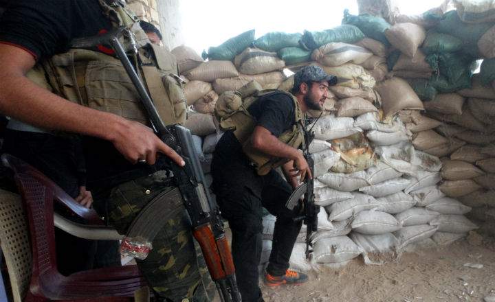 Iraqi security forces take combat positions at the front-line with Islamic State group militants as Iraqi Army and allied Sunni volunteer tribal fighters are supported by U.S.-led coalition airstrikes in Ramadi, the capital of Iraq's Anbar province. (File photo).